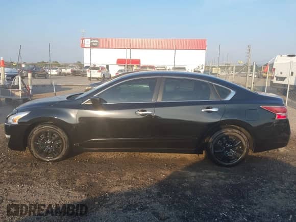 2015 Nissan Altima S z VIN 1N4AL3AP2FC228281, wystawiony jako IAAI lot #43253323 z przebiegiem 157 843 mil mil oraz . Historia ofert i sprzedaży dostępna na DreamBid. Obrazek 15.