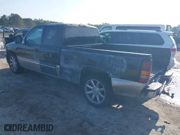 2000 GMC Sierra 1500 SLE with VIN 2GTEC19TXY1312634, listed as a IAAI auction lot 41963933 with 307,341 mi miles and . Bid and sale history available at DreamBid. Image 3.