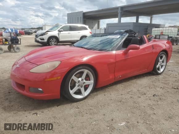 2005 Chevrolet Corvette z VIN 1G1YY24U955117275, wystawiony jako Copart lot #87231545 z przebiegiem 148 457 mil mil oraz Szkoda całkowita • Salvage title. Historia ofert i sprzedaży dostępna na DreamBid. Obrazek 1.