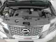 2014 Nissan Pathfinder S z VIN 5N1AR2MN5EC708015, wystawiony jako IAAI lot #43071734 z przebiegiem 153 517 mil mil oraz . Historia ofert i sprzedaży dostępna na DreamBid. Obrazek 10.