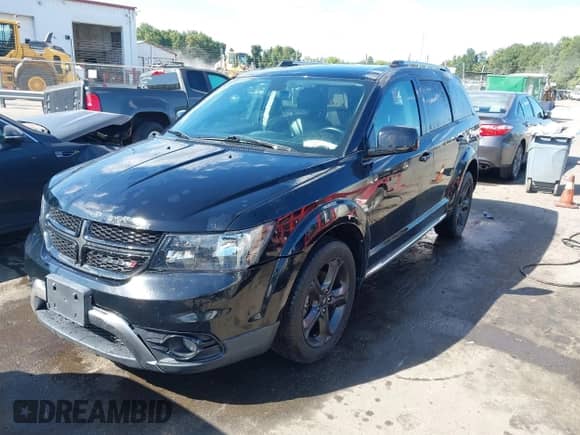 2018 Dodge Journey Crossroad z VIN 3C4PDDGG8JT450206, wystawiony jako IAAI lot #43181726 z przebiegiem 102 171 mil mil oraz . Historia ofert i sprzedaży dostępna na DreamBid. Obrazek 2.