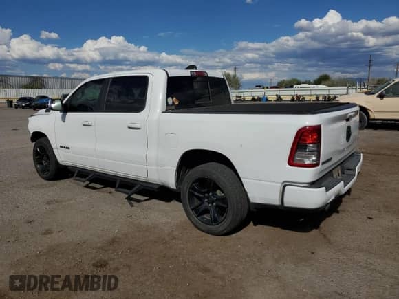 2020 Ram 1500 Big Horn с VIN 1C6RREFT5LN336186, выставлен на аукционе Copart как лот 80887235 с пробегом 93 178 миль миль и Списание • Salvage title. История ставок и продаж доступна на DreamBid. Изображение 2.