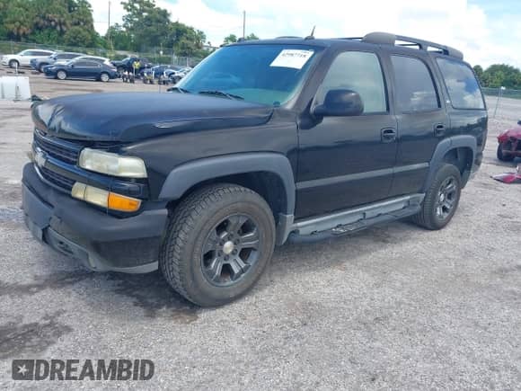 2005 Chevrolet Tahoe Z71 с VIN 1GNEK13T35R218584, выставлен на аукционе IAAI как лот 42987718 с пробегом 209 954 миль миль и . История ставок и продаж доступна на DreamBid. Изображение 2.