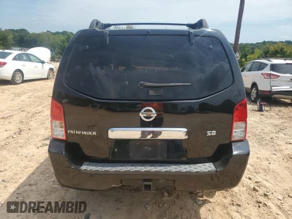 2006 Nissan Pathfinder SE z VIN 5N1AR18U56C664272, wystawiony jako Copart lot #70475785 z przebiegiem 241 473 mil mil oraz Szkoda całkowita • Salvage title. Historia ofert i sprzedaży dostępna na DreamBid. Obrazek 6.