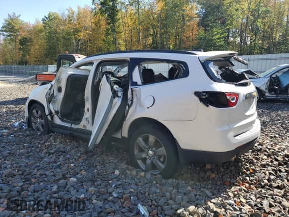 2017 Chevrolet Traverse LT с VIN 1GNKVHKDXHJ248505, выставлен на аукционе Copart как лот 80509035 с пробегом 106 055 миль миль и На запчасти • Non repairable. История ставок и продаж доступна на DreamBid. Изображение 2.