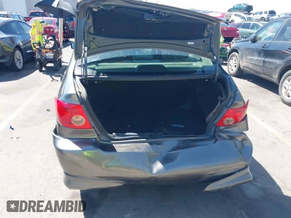 2005 Toyota Corolla CE with VIN 1NXBR30E65Z509923, listed as a IAAI auction lot 42952932 with 208,686 mi miles and . Bid and sale history available at DreamBid. Image 16.