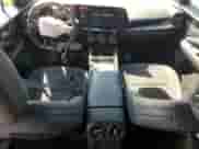 2024 Chevrolet Blazer EV eAWD RS z VIN 3GNKDCRJ0RS174240, wystawiony jako Copart lot #52950235 z przebiegiem 63 232 mil mil oraz Szkoda całkowita • Salvage title. Historia ofert i sprzedaży dostępna na DreamBid. Obrazek 8.