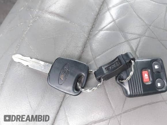 2000 Ford Explorer XLT with VIN 1FMZU73E2YZA79735, listed as a IAAI auction lot 43267130 with 127,328 mi miles and . Bid and sale history available at DreamBid. Image 11.