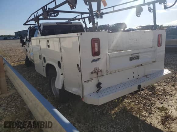2022 Chevrolet Silverado 1500 z VIN 1GB4WRE72NF321590, wystawiony jako Copart lot #85367275 z przebiegiem 66 316 mil mil oraz Szkoda całkowita • Salvage title. Historia ofert i sprzedaży dostępna na DreamBid. Obrazek 2.