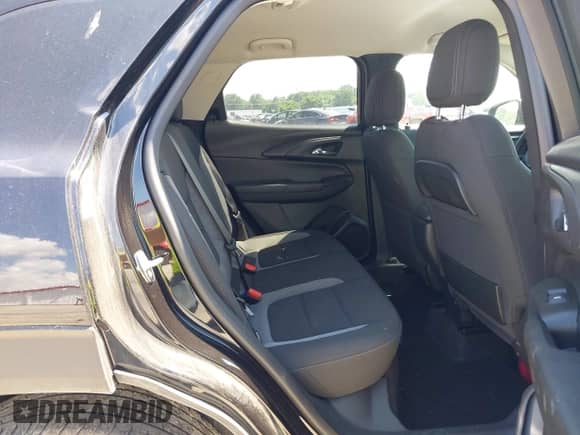 2023 Chevrolet TrailBlazer LT с VIN KL79MPS27PB143218, выставлен на аукционе IAAI как лот 42635246 с пробегом Не указан миль и . История ставок и продаж доступна на DreamBid. Изображение 8.