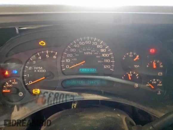 2005 Chevrolet Silverado 1500HD LS z VIN 1GCGC13U85F838985, wystawiony jako Copart lot #57083315 z przebiegiem 284 737 mil mil oraz Szkoda całkowita • Salvage title. Historia ofert i sprzedaży dostępna na DreamBid. Obrazek 9.