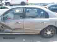 2004 Hyundai Sonata z VIN KMHWF25SX4A033243, wystawiony jako IAAI lot #42610903 z przebiegiem 162 967 mil mil oraz . Historia ofert i sprzedaży dostępna na DreamBid. Obrazek 14.