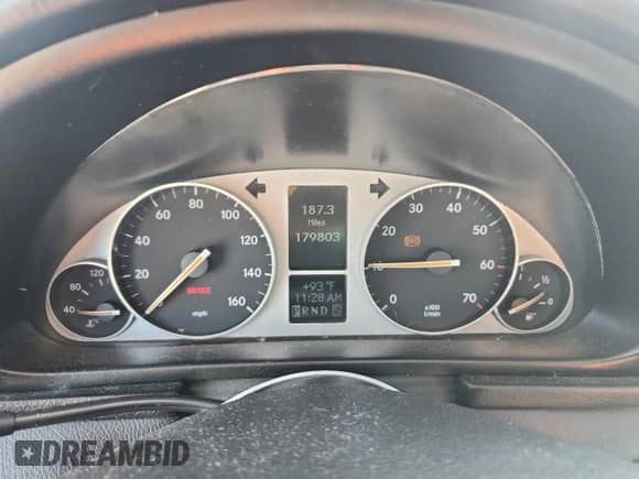 2005 Mercedes-Benz C 230 Kompressor с VIN WDBRF40JX5F640354, выставлен на аукционе Copart как лот 89442675 с пробегом 179 803 миль миль и Чистый • Clean title. История ставок и продаж доступна на DreamBid. Изображение 9.