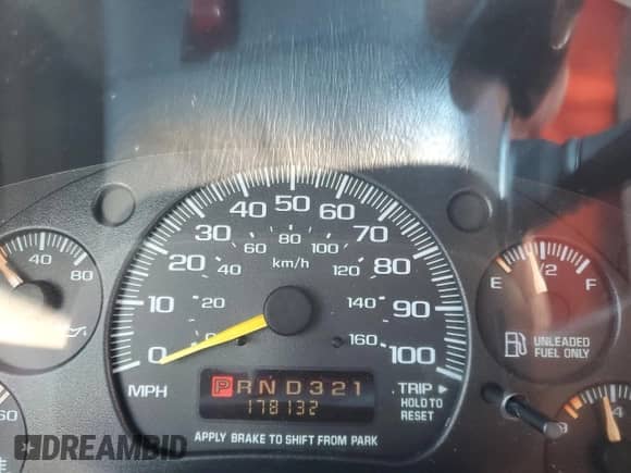 2000 Chevrolet Astro with VIN 1GNDM19W1YB130461, listed as a Copart auction lot 54659485 with 178,132 mi miles and Salvage title. Bid and sale history available at DreamBid. Image 9.