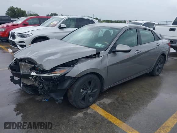 2021 Hyundai Elantra SEL с VIN KMHLM4AG9MU065959, выставлен на аукционе IAAI как лот 42666829 с пробегом 31 276 миль миль и . История ставок и продаж доступна на DreamBid. Изображение 19.