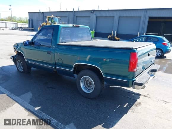 1996 GMC Sierra 1500 с VIN 1GTEC14W1TZ541091, выставлен на аукционе IAAI как лот 42200727 с пробегом 202 194 миль миль и . История ставок и продаж доступна на DreamBid. Изображение 3.