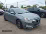 2019 Hyundai Elantra SE с VIN KMHD74LF2KU811441, выставлен на аукционе IAAI как лот 42362585 с пробегом 136 043 миль миль и . История ставок и продаж доступна на DreamBid. Изображение 1.