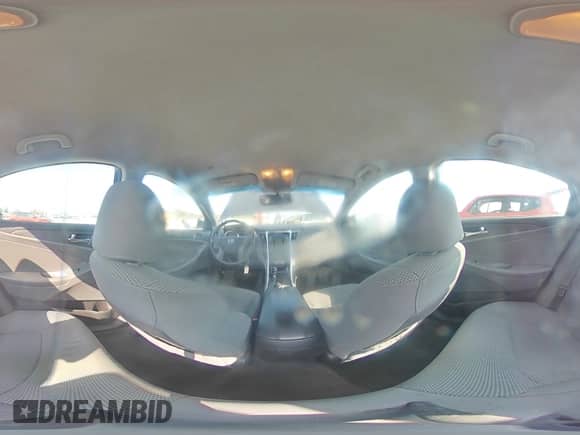 2011 Hyundai Sonata GLS z VIN 5NPEB4AC8BH215034, wystawiony jako Copart lot #82223245 z przebiegiem 193 540 mil mil oraz Czysty tytuł • Clean title. Historia ofert i sprzedaży dostępna na DreamBid. Obrazek 15.