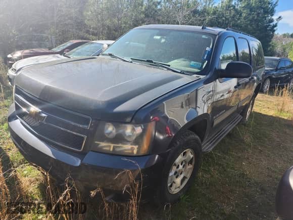 2010 Chevrolet Suburban LS с VIN 1GNUKHE32AR291666, выставлен на аукционе IAAI как лот 43402652 с пробегом Не указан миль и . История ставок и продаж доступна на DreamBid. Изображение 2.
