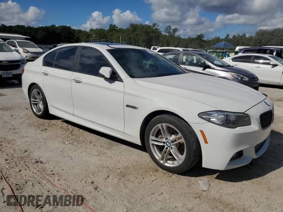 2014 BMW 5 Series 528i z VIN WBA5A5C56ED020757, wystawiony jako Copart lot #71829005 z przebiegiem 104 656 mil mil oraz Czysty tytuł • Clean title. Historia ofert i sprzedaży dostępna na DreamBid. Obrazek 4.