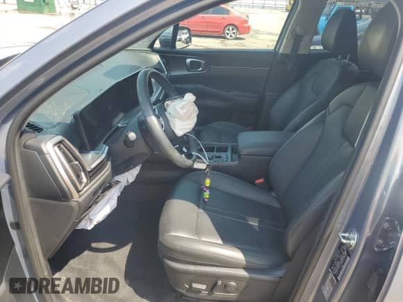 2024 Kia Sorento S with VIN 5XYRL4JC0RG298927, listed as a Copart auction lot 69260895 with 8,847 mi miles and Salvage title. Bid and sale history available at DreamBid. Image 7.