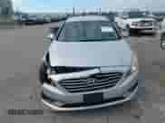 2017 Hyundai Sonata SE с VIN 5NPE24AFXHH441837, выставлен на аукционе IAAI как лот 43051578 с пробегом 151 662 миль миль и . История ставок и продаж доступна на DreamBid. Изображение 12.