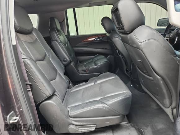 2015 Cadillac Escalade ESV Luxury с VIN 1GYS3HKJ4FR277575, выставлен на аукционе Copart как лот 70989265 с пробегом 231 225 миль миль и Списание • Salvage title. История ставок и продаж доступна на DreamBid. Изображение 11.