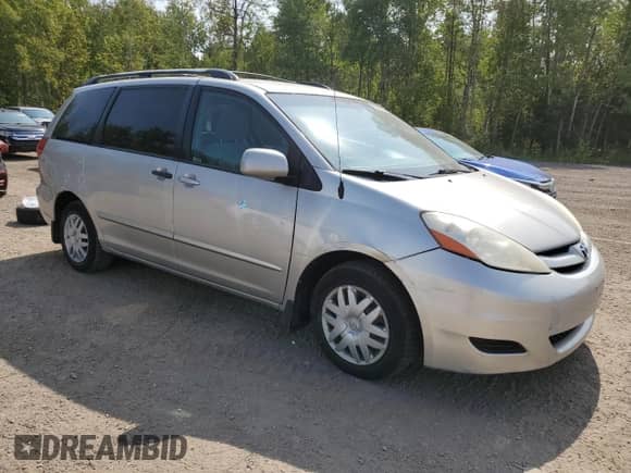 2009 Toyota Sienna CE с VIN 5TDZK29C39S229938, выставлен на аукционе Copart как лот 70987315 с пробегом 315 850 миль миль и Чистый • Clean title. История ставок и продаж доступна на DreamBid. Изображение 4.