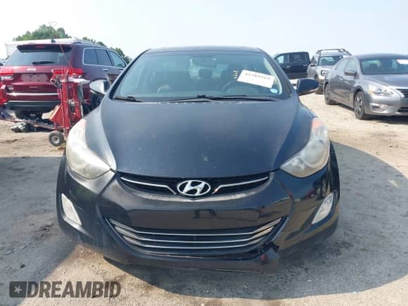 2013 Hyundai Elantra GLS z VIN KMHDH4AEXDU656597, wystawiony jako IAAI lot #42389315 z przebiegiem 173 093 mil mil oraz . Historia ofert i sprzedaży dostępna na DreamBid. Obrazek 6.