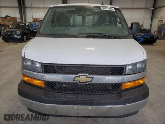 2021 Chevrolet Express Cargo with VIN 1GCWGAF75M1239804, listed as a Copart auction lot 50425265 with 33,171 mi miles and Salvage title. Bid and sale history available at DreamBid. Image 5.