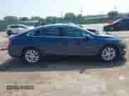 2019 Chevrolet Malibu LT z VIN 1G1ZD5ST6KF173403, wystawiony jako IAAI lot #42905658 z przebiegiem 74 564 mil mil oraz . Historia ofert i sprzedaży dostępna na DreamBid. Obrazek 13.