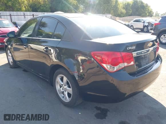 2015 Chevrolet Cruze LT с VIN 1G1PC5SB7F7105841, выставлен на аукционе IAAI как лот 43120264 с пробегом 153 602 миль миль и . История ставок и продаж доступна на DreamBid. Изображение 3.