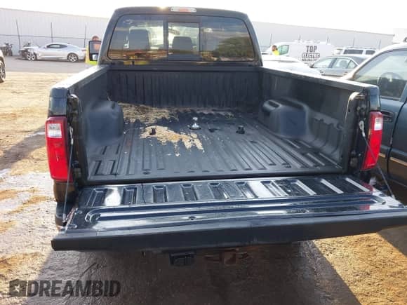 2015 Ford F-250 Lariat с VIN 1FT7W2BT8FEC52946, выставлен на аукционе IAAI как лот 43351430 с пробегом 209 736 миль миль и . История ставок и продаж доступна на DreamBid. Изображение 17.