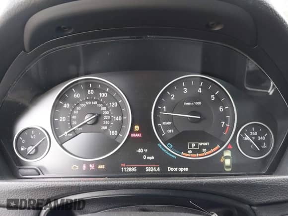 2015 BMW 3 Series 328i с VIN WBA3A5C51FP605558, выставлен на аукционе IAAI как лот 43335331 с пробегом 112 895 миль миль и . История ставок и продаж доступна на DreamBid. Изображение 7.