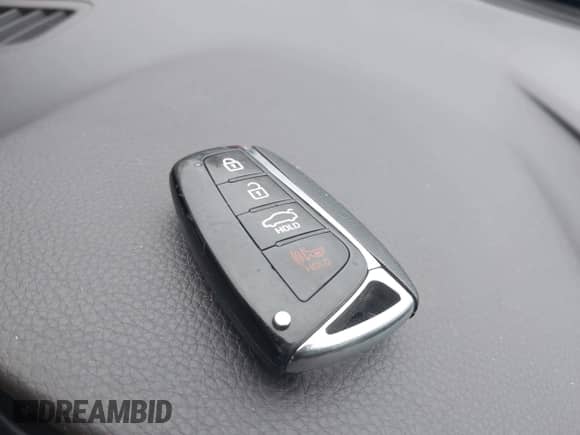 2016 Hyundai Azera с VIN KMHFG4JG5GA509087, выставлен на аукционе IAAI как лот 41942446 с пробегом 45 906 миль миль и . История ставок и продаж доступна на DreamBid. Изображение 11.