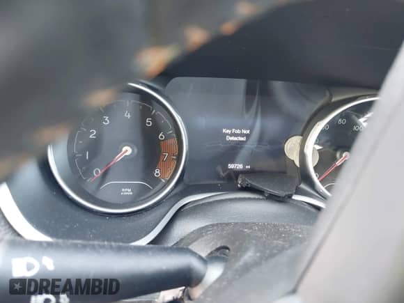 2018 Jeep Compass Latitude z VIN 3C4NJCBB9JT124923, wystawiony jako IAAI lot #43240973 z przebiegiem 59 726 mil mil oraz . Historia ofert i sprzedaży dostępna na DreamBid. Obrazek 7.