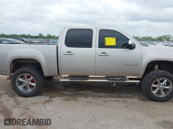 2009 GMC Sierra 1500 SL с VIN 3GTEC13C29G110873, выставлен на аукционе IAAI как лот 42114097 с пробегом 186 452 миль миль и . История ставок и продаж доступна на DreamBid. Изображение 13.