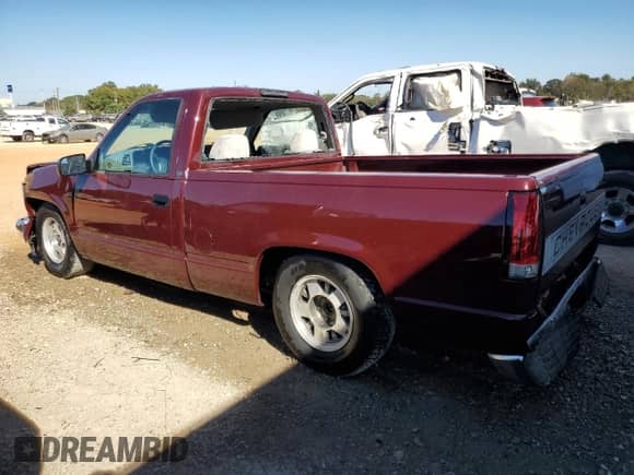 1997 Chevrolet Silverado 1500 with VIN 1GCEC14M6VZ231584, listed as a Copart auction lot 76837604 with 306,105 mi miles and Salvage title. Bid and sale history available at DreamBid. Image 2.