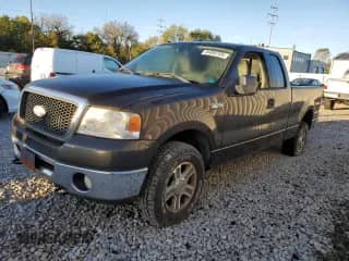 2007 Ford F-150 XLT с VIN 1FTPX14V57FB19692, выставлен на аукционе Copart как лот 85095705 с пробегом 171 437 миль миль и Чистый • Clean title. История ставок и продаж доступна на DreamBid. Изображение 1.