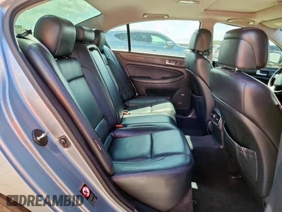 2014 Hyundai Genesis R-Spec с VIN KMHGC4DH7EU262641, выставлен на аукционе Copart как лот 64289345 с пробегом Не указан миль и Списание • Salvage title. История ставок и продаж доступна на DreamBid. Изображение 10.