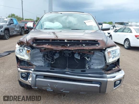 2016 Toyota Tundra Platinum с VIN 5TFAW5F1XGX553269, выставлен на аукционе IAAI как лот 43208533 с пробегом 65 144 миль миль и . История ставок и продаж доступна на DreamBid. Изображение 13.