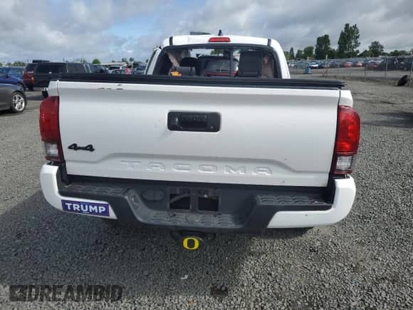 2022 Toyota Tacoma SR z VIN 3TYSZ5AN7NT079214, wystawiony jako Copart lot #56602005 z przebiegiem 78 413 mil mil oraz Szkoda całkowita • Salvage title. Historia ofert i sprzedaży dostępna na DreamBid. Obrazek 6.