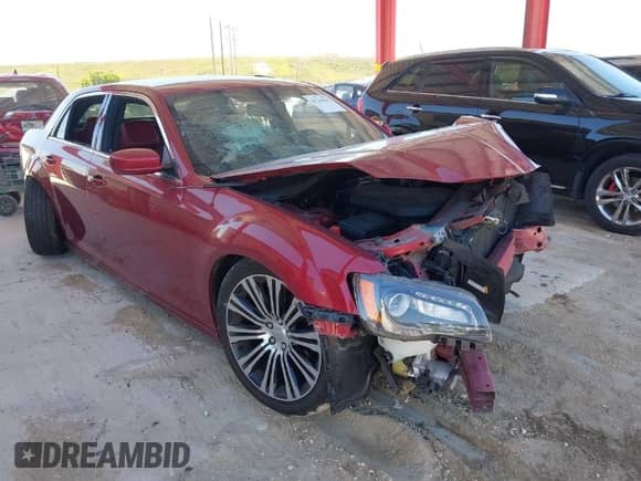 2013 Chrysler 300 S с VIN 2C3CCABG0DH575130, выставлен на аукционе IAAI как лот 41769045 с пробегом 61 710 миль миль и . История ставок и продаж доступна на DreamBid. Изображение 1.