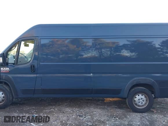 2019 Ram ProMaster Cargo с VIN 3C6URVJG8KE548877, выставлен на аукционе IAAI как лот 40831924 с пробегом 95 218 миль миль и . История ставок и продаж доступна на DreamBid. Изображение 14.