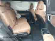 2025 Hyundai Santa Fe Limited с VIN 5NMP34G11SH051375, выставлен на аукционе IAAI как лот 42419071 с пробегом 1 339 миль миль и . История ставок и продаж доступна на DreamBid. Изображение 8.