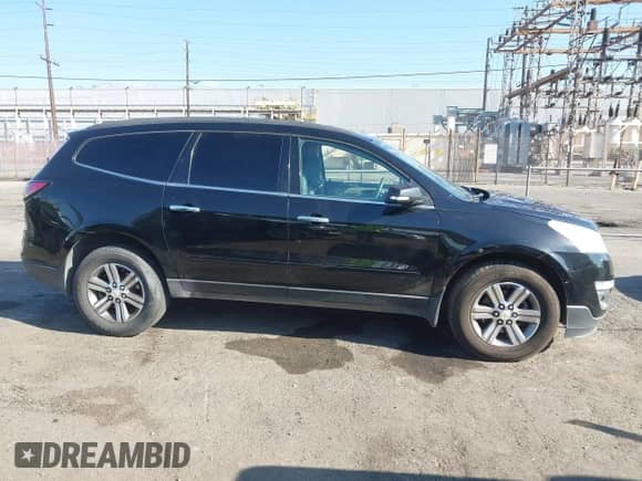 2016 Chevrolet Traverse LT с VIN 1GNKRGKD5GJ133985, выставлен на аукционе IAAI как лот 43230965 с пробегом Не указан миль и . История ставок и продаж доступна на DreamBid. Изображение 13.