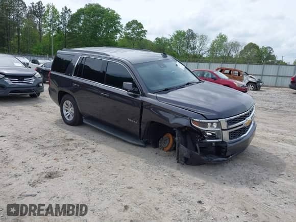 2018 Chevrolet Tahoe LT z VIN 1GNSKBKCXJR103730, wystawiony jako IAAI lot #42125208 z przebiegiem 212 360 mil mil oraz . Historia ofert i sprzedaży dostępna na DreamBid. Obrazek 1.