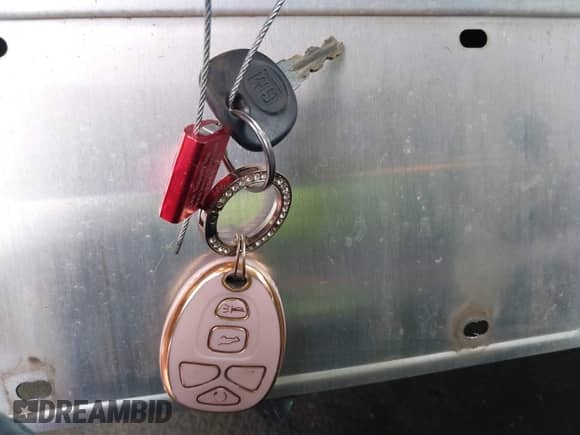 2013 Chevrolet Traverse LT с VIN 1GNKRJKD1DJ174056, выставлен на аукционе IAAI как лот 42695130 с пробегом 170 010 миль миль и . История ставок и продаж доступна на DreamBid. Изображение 11.