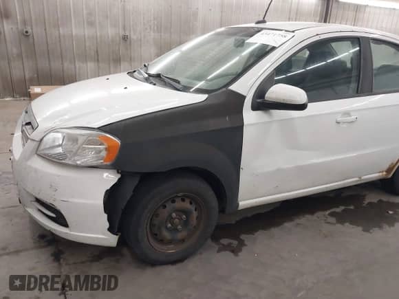 2011 Chevrolet Aveo 1LT with VIN KL1TD5DE4BB196155, listed as a IAAI auction lot 43471758 with 197,216 mi miles and . Bid and sale history available at DreamBid. Image 13.