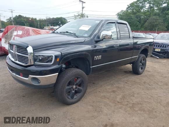 2008 Dodge 1500 SLT with VIN 1D7HU18N88S556351, listed as a IAAI auction lot 43232359 with 221,096 mi miles and . Bid and sale history available at DreamBid. Image 2.